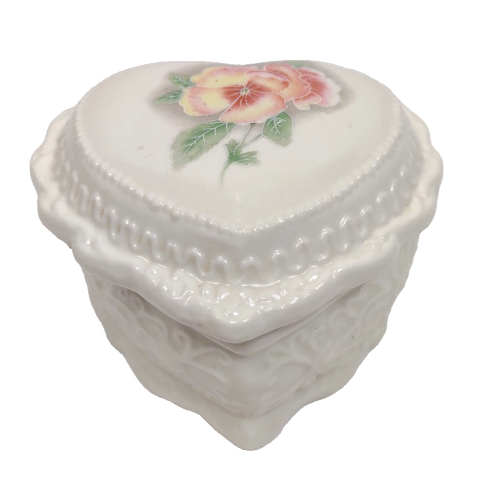 Vintage White Porcelain Heart Shaped Trinket Box Flower Romantic Bow Laced Lid